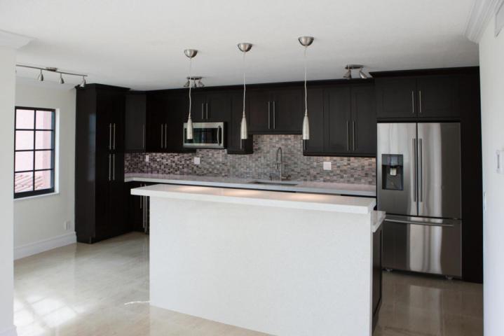 250 E Royal Palm Rd 2A, Boca Raton, FL, 33432/$1,250,000 1 250 E Royal Palm Rd 2A
