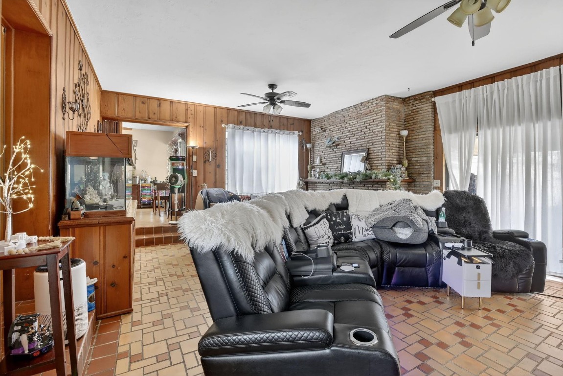 Oak Ridge Park 23-15 B - Residential