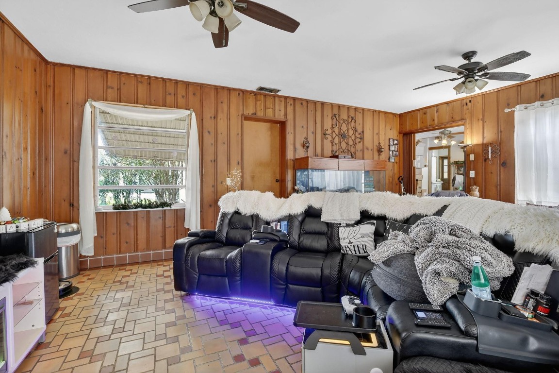 Oak Ridge Park 23-15 B - Residential