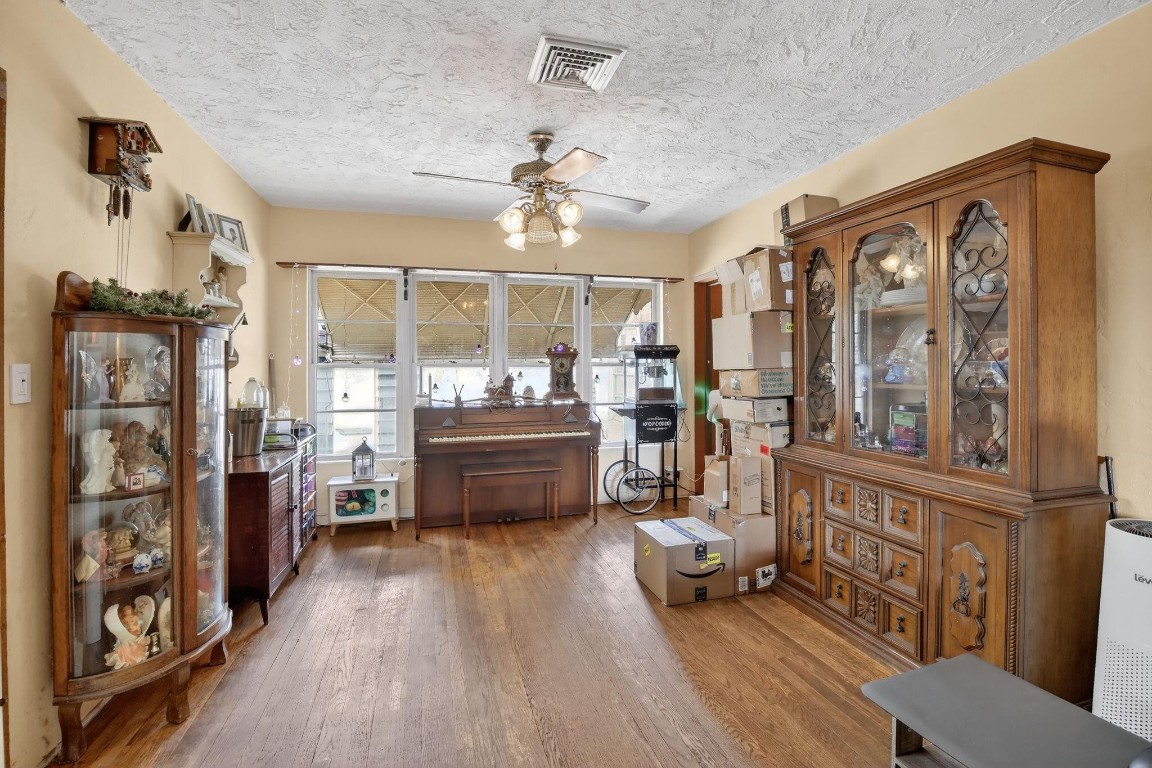 Oak Ridge Park 23-15 B - Residential