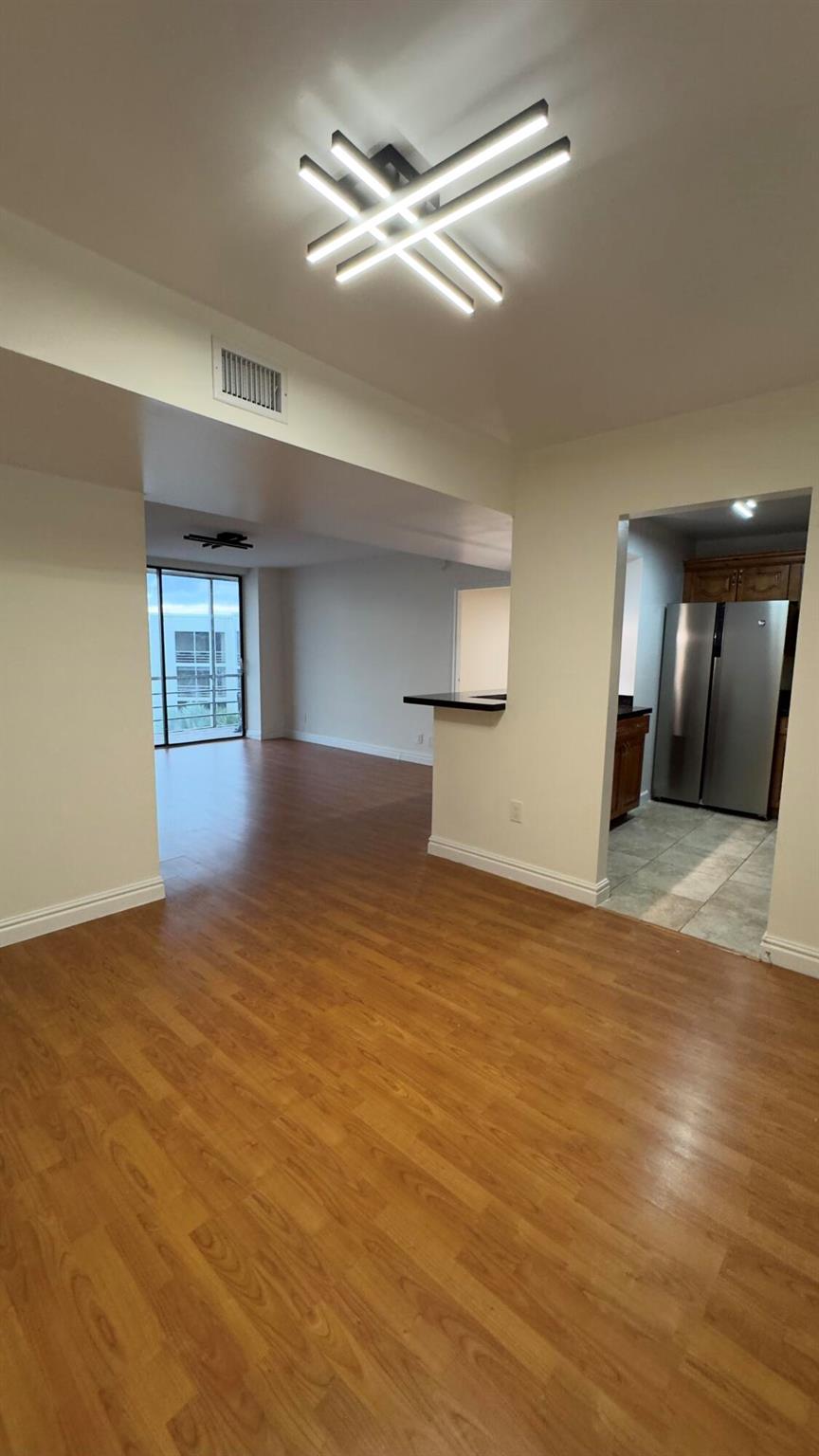 CARLTON BAY CONDO - Residential Lease