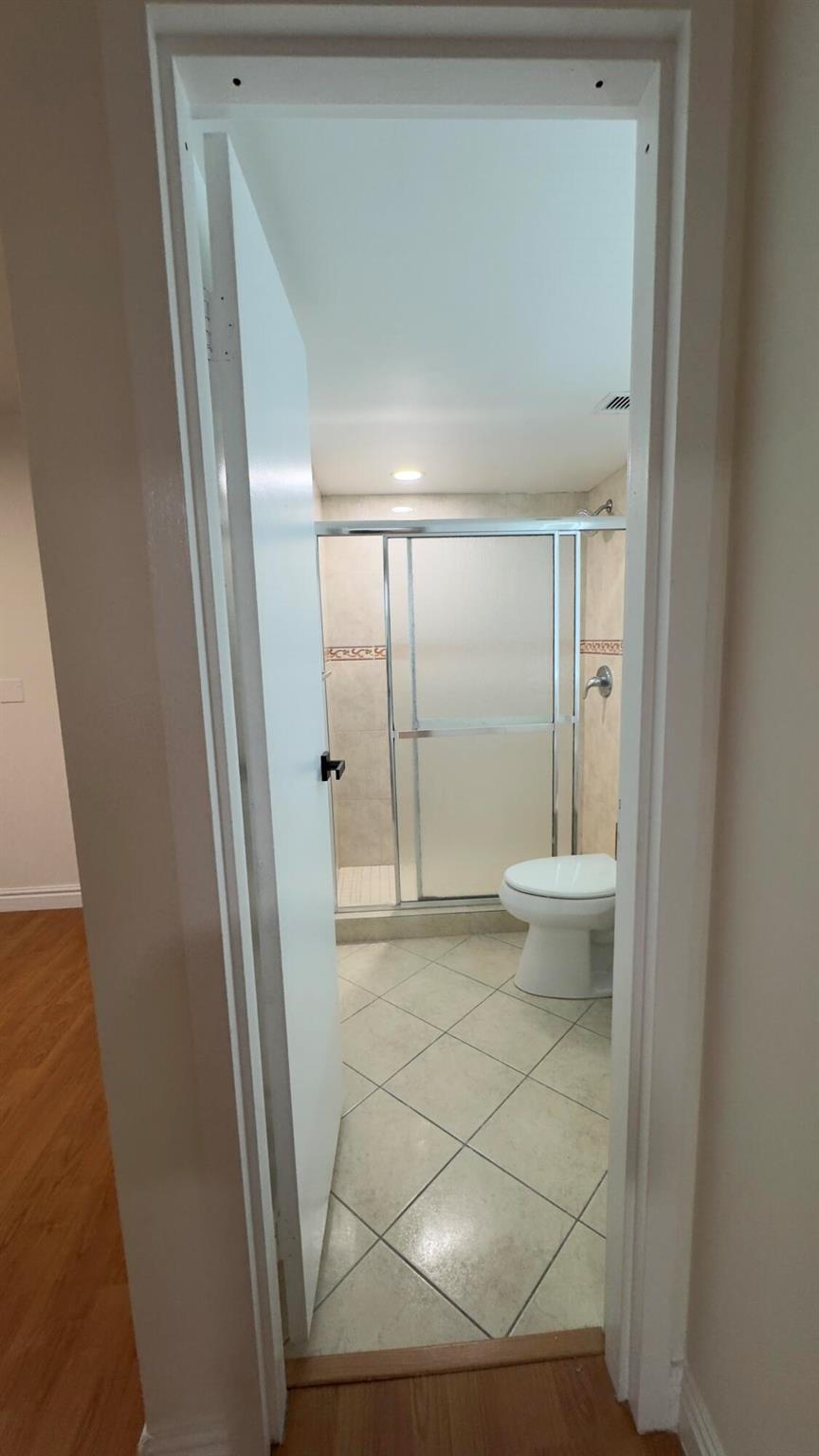 CARLTON BAY CONDO - Residential Lease