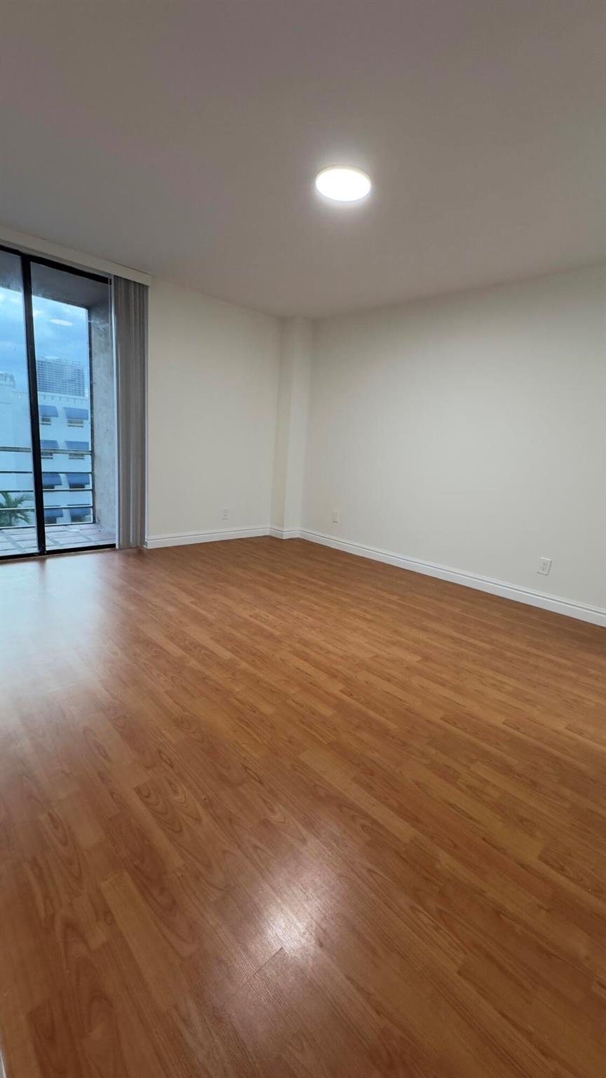 CARLTON BAY CONDO - Residential Lease