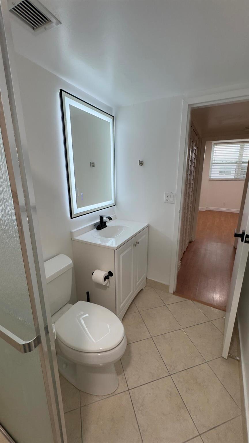 CARLTON BAY CONDO - Residential Lease