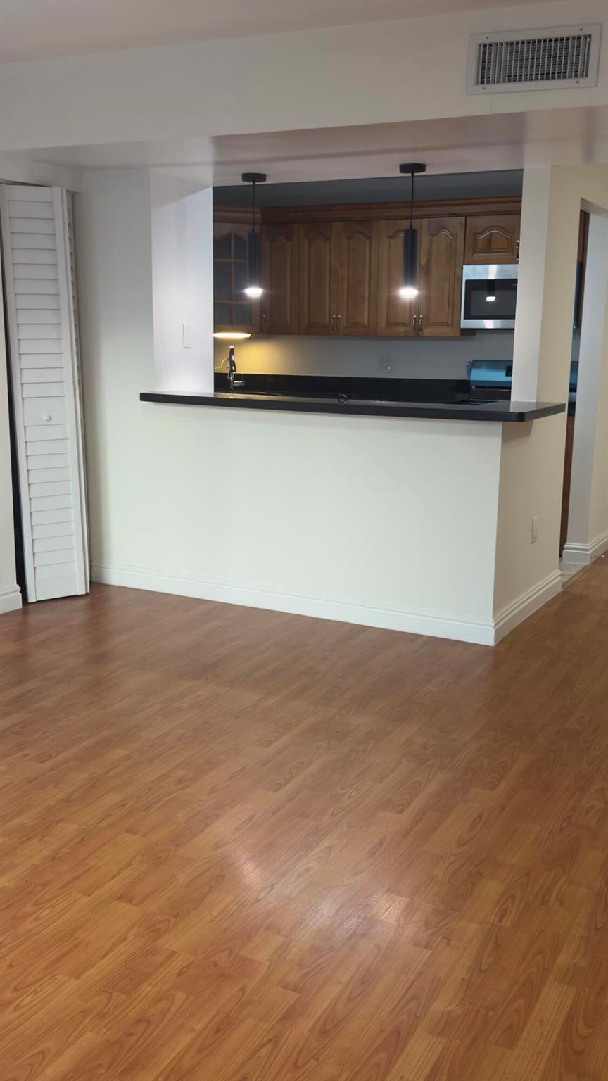 CARLTON BAY CONDO - Residential Lease