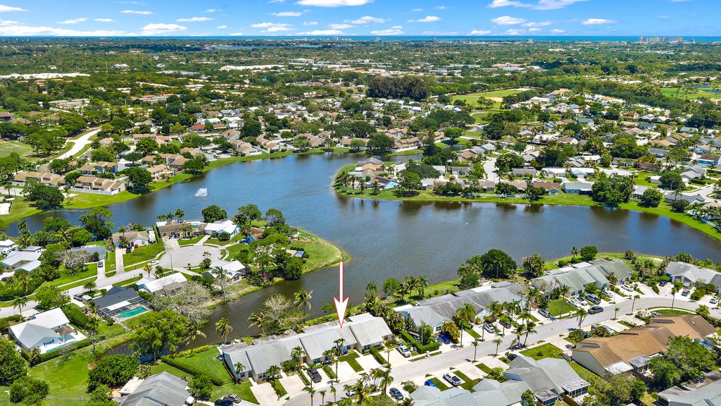 Photo of 174 Pinewood Court, Jupiter, FL 33458 (MLS # B26019989)