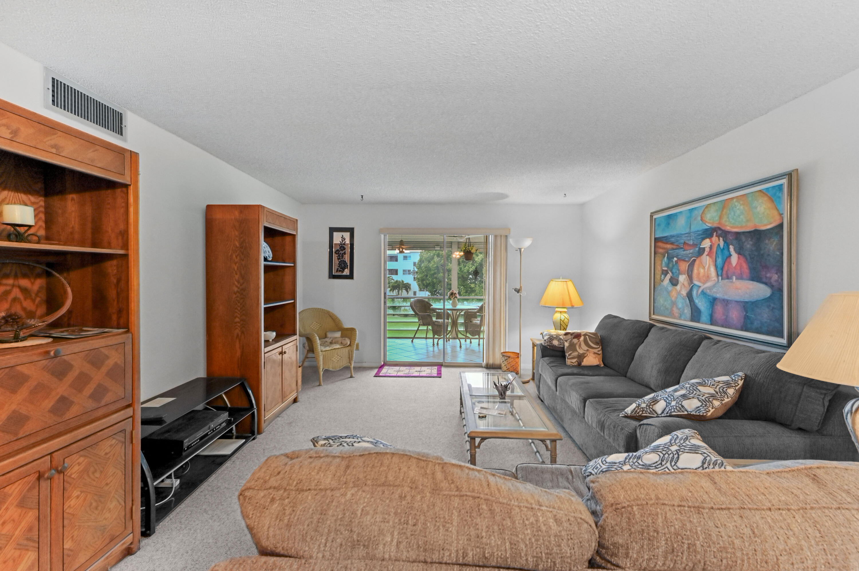 VILLAGE ROYALE GREENWOOD - Residential