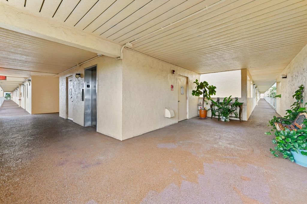 Photo of 2615 NE 3rd Court #3170, Boynton Beach, FL 33435 (MLS # B26028976)