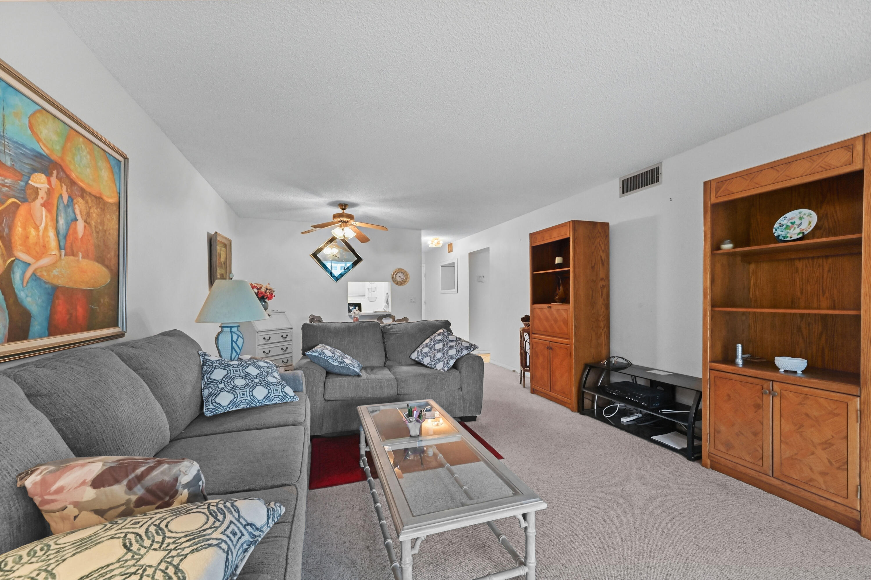 VILLAGE ROYALE GREENWOOD - Residential