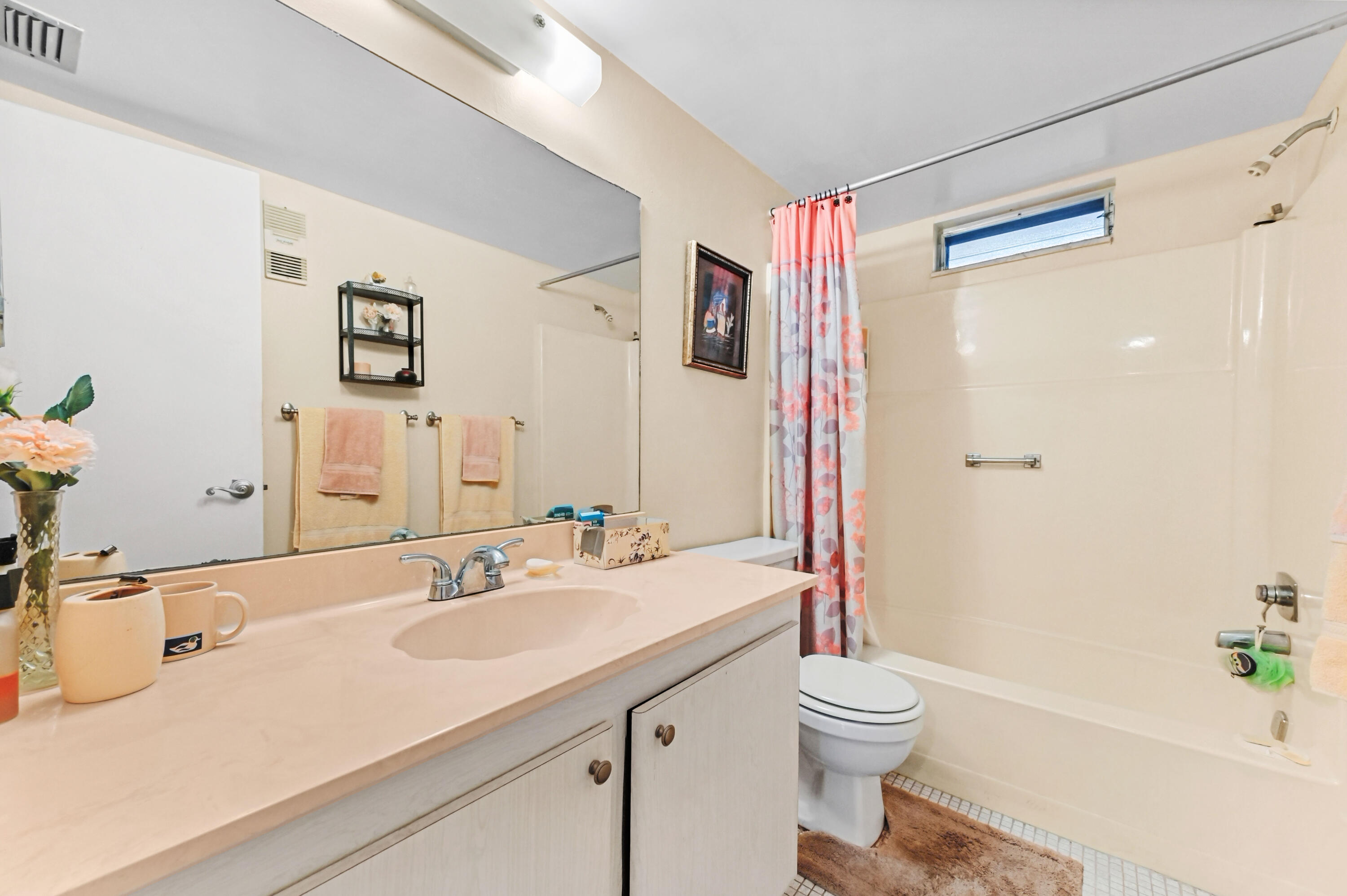VILLAGE ROYALE GREENWOOD - Residential