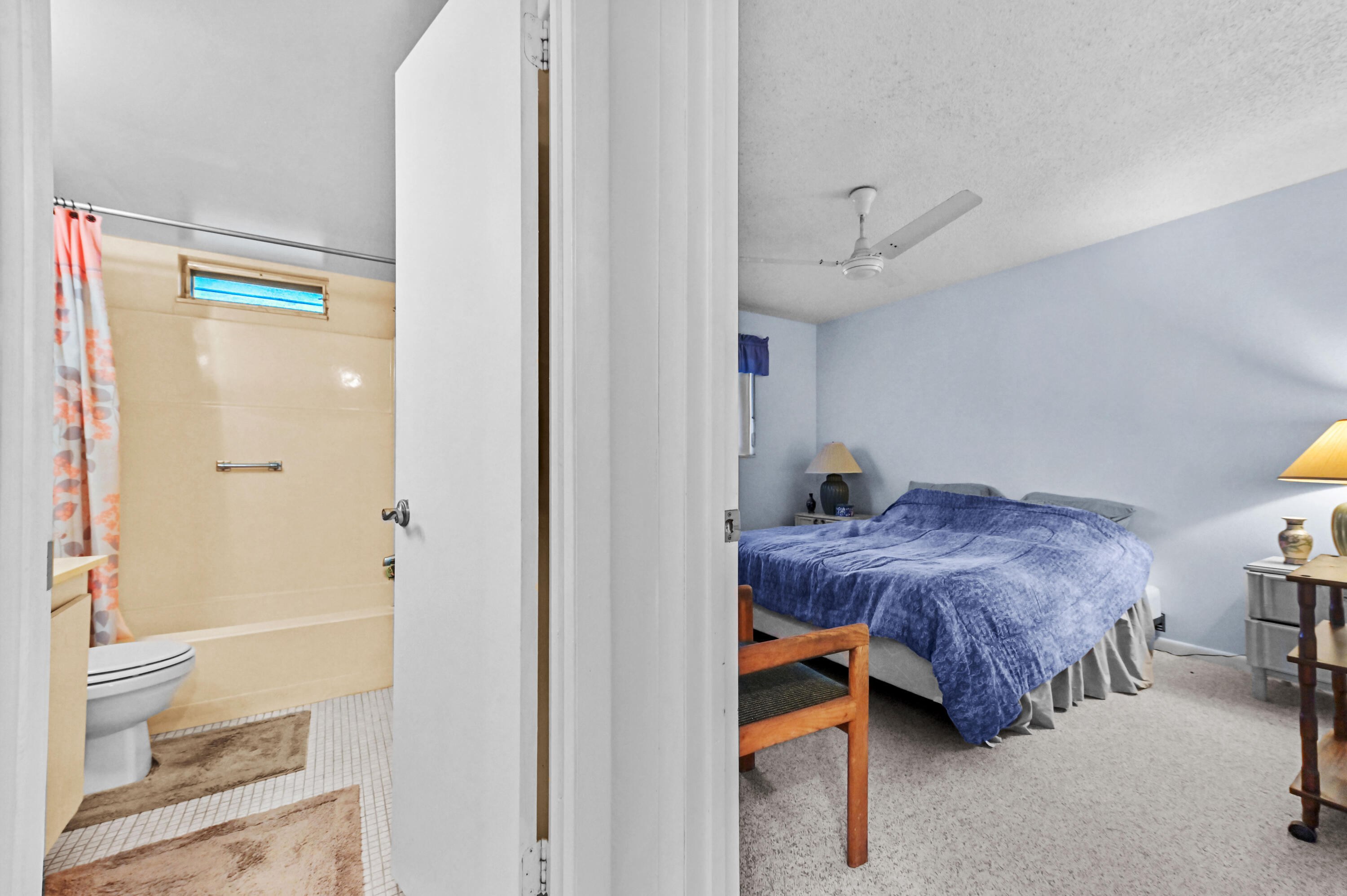 VILLAGE ROYALE GREENWOOD - Residential