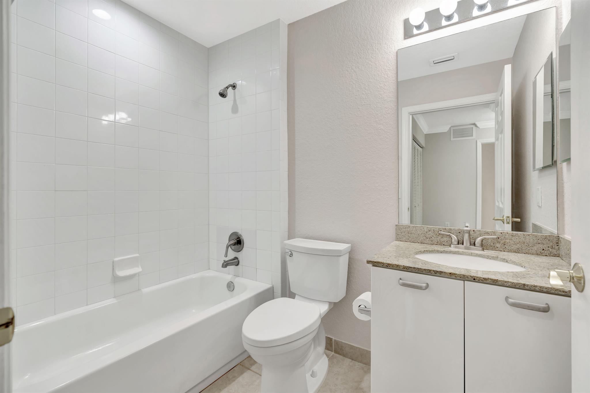 VILABELLA CENTRAL PARK CO - Residential