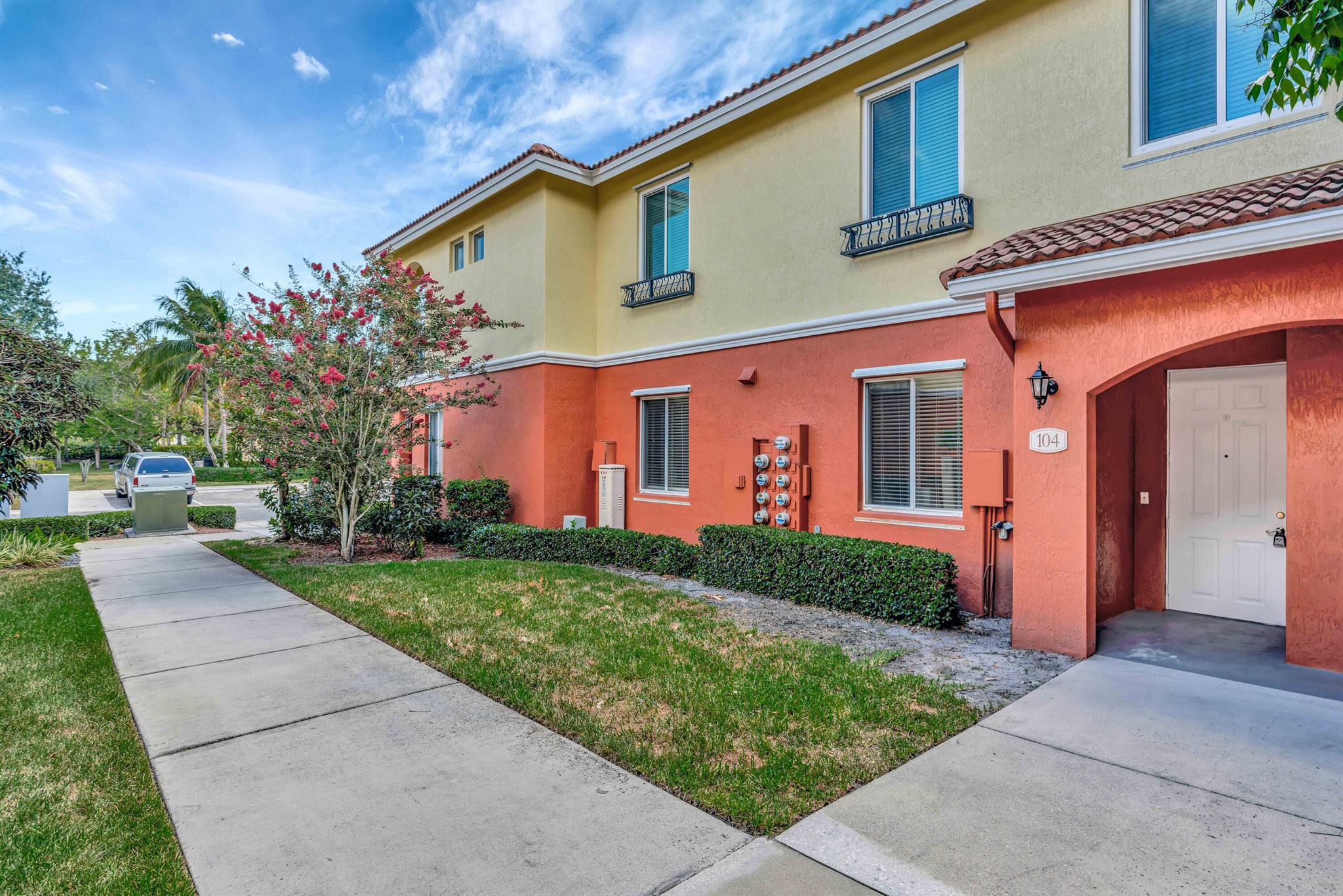 VILABELLA CENTRAL PARK CO - Residential