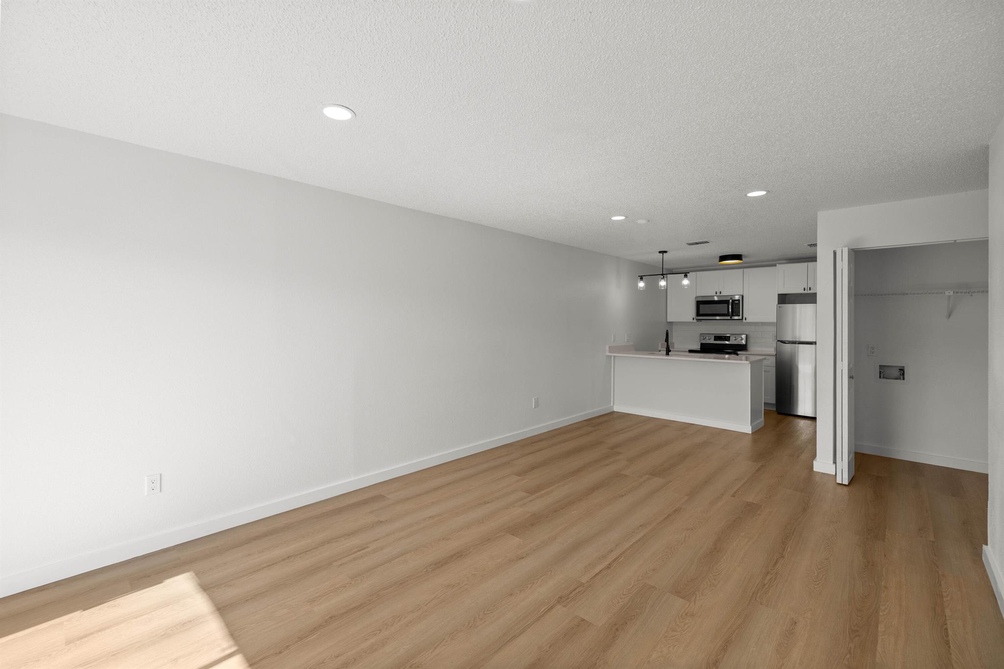 GREENFIELDS UNIT 1 - Residential Lease