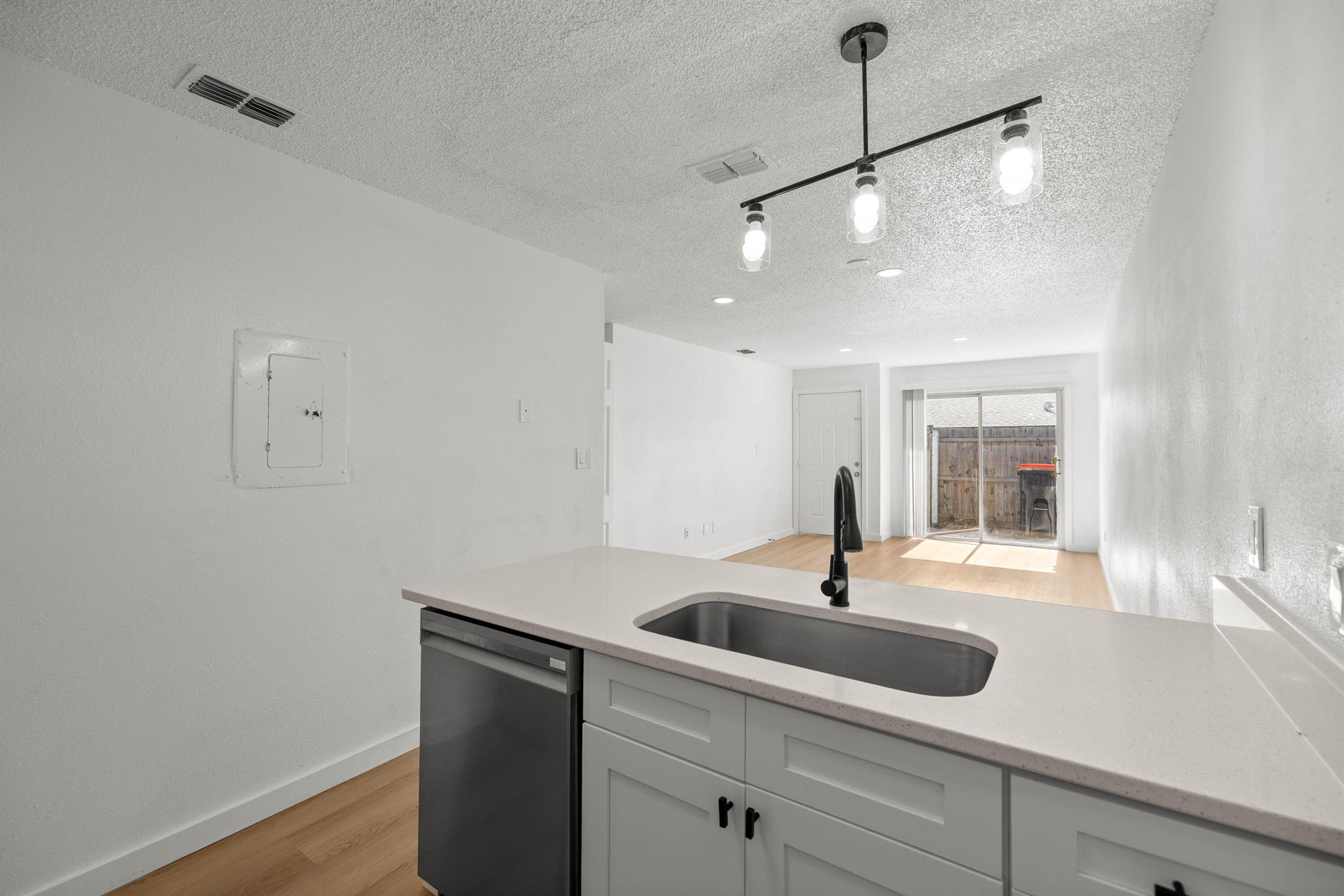 GREENFIELDS UNIT 1 - Residential Lease