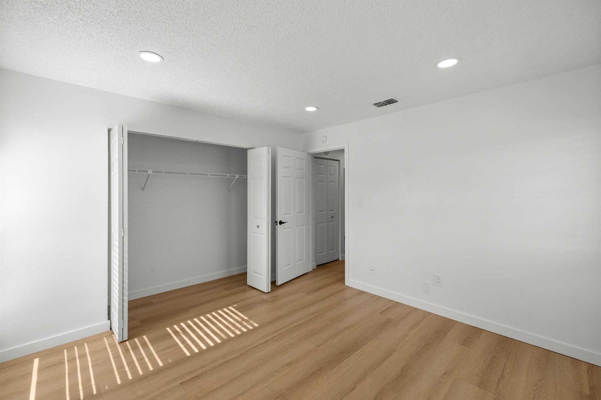 GREENFIELDS UNIT 1 - Residential Lease