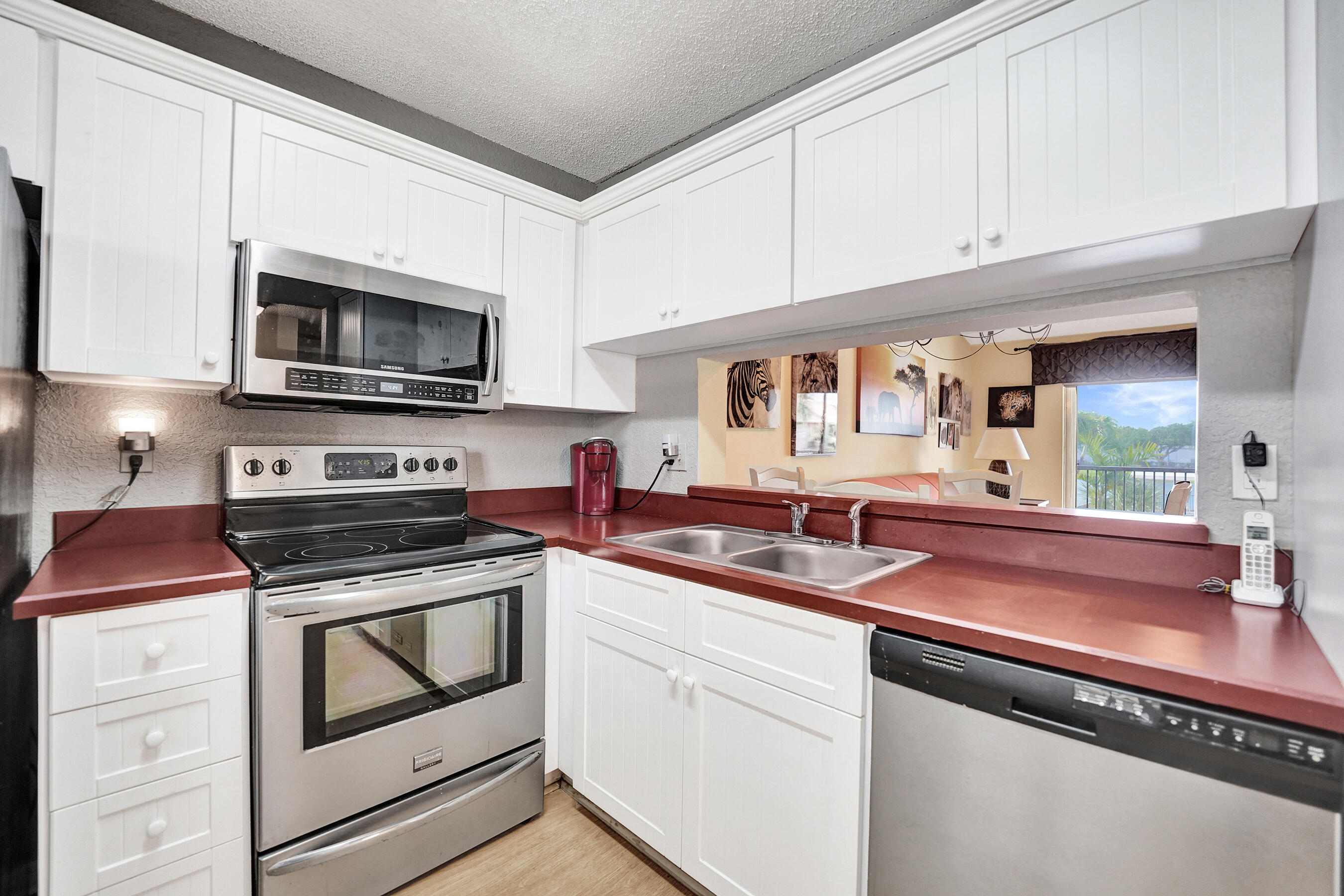 VIEWPOINTE CONDO - Residential