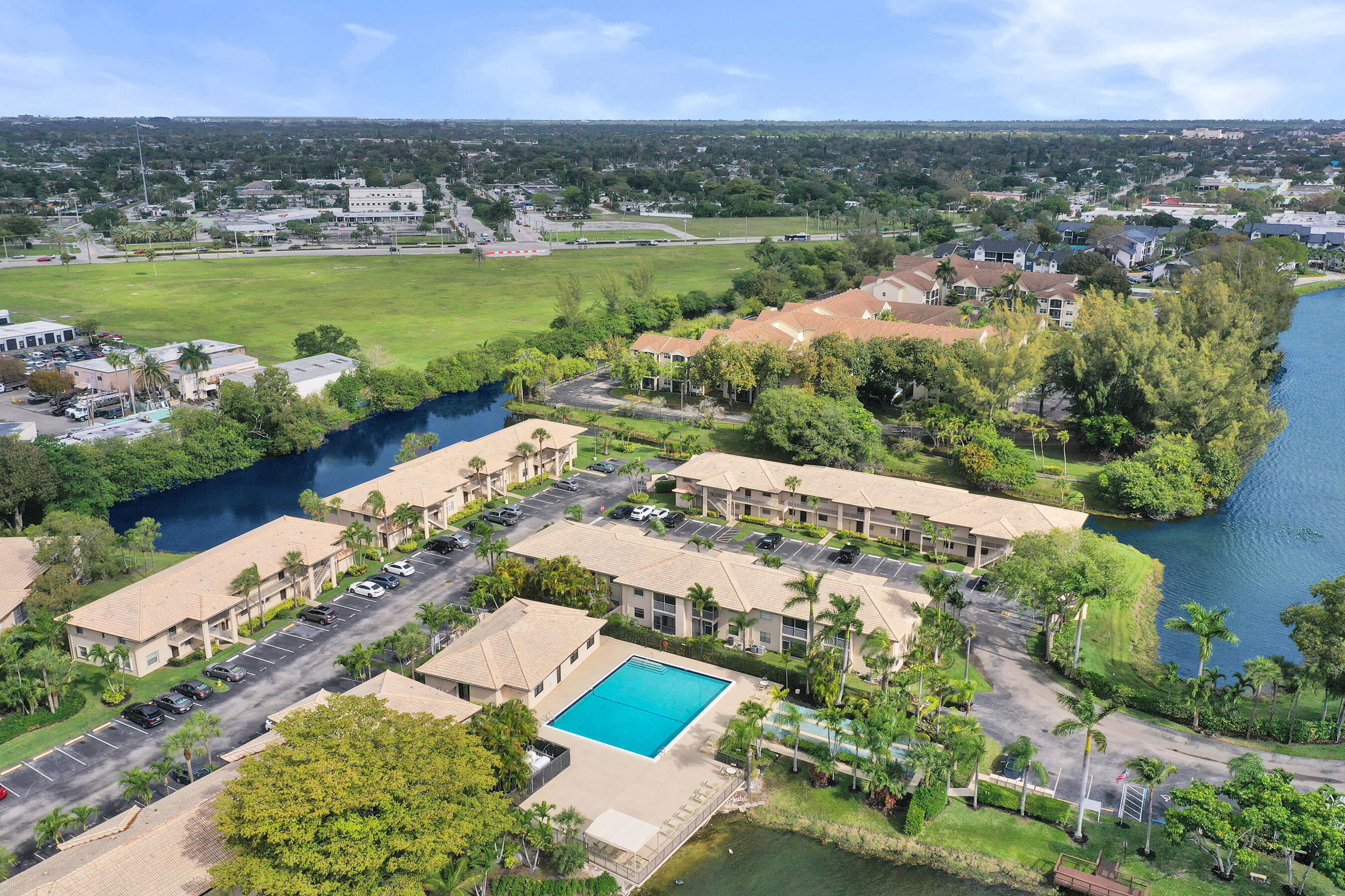 VIEWPOINTE CONDO - Residential
