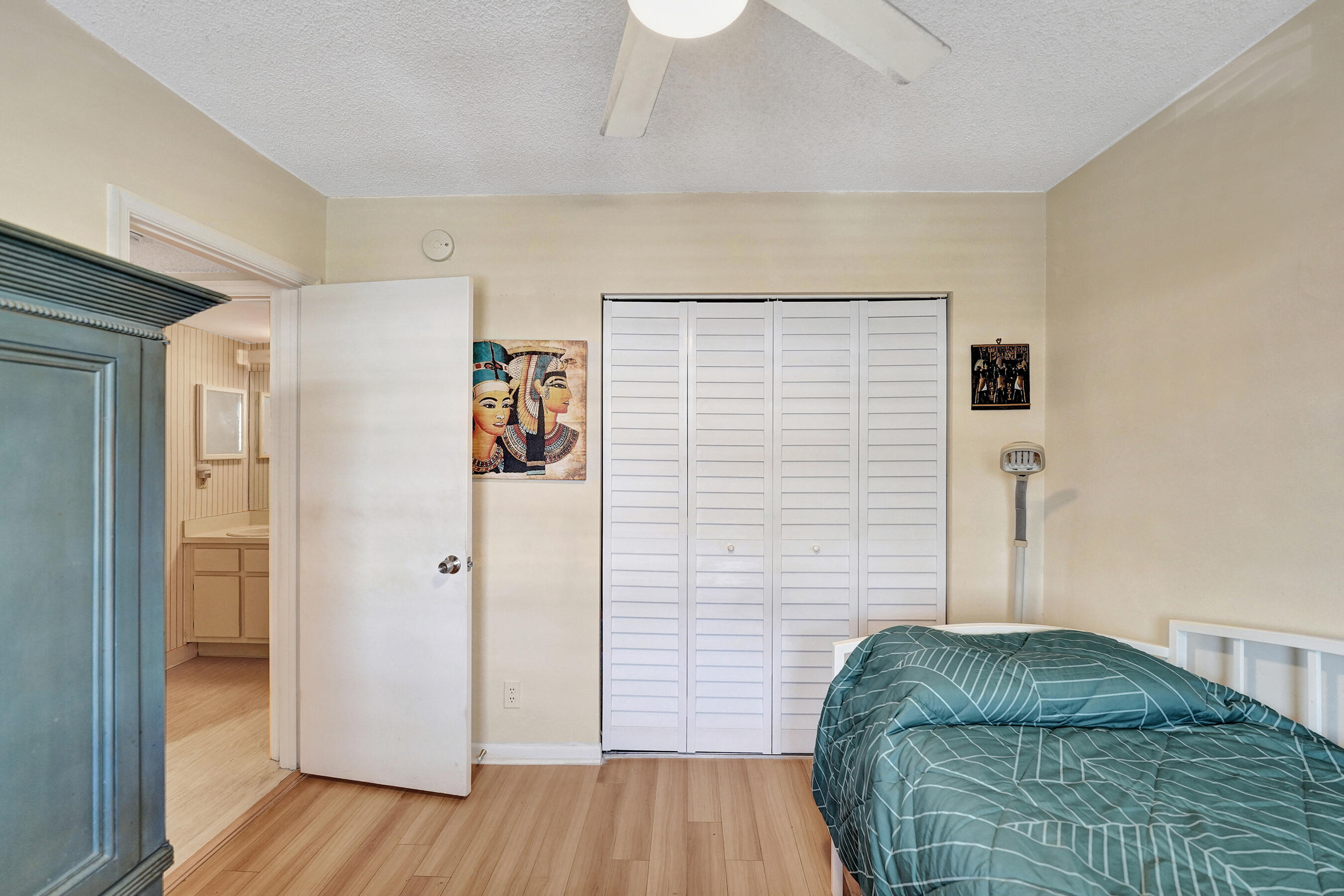 VIEWPOINTE CONDO - Residential