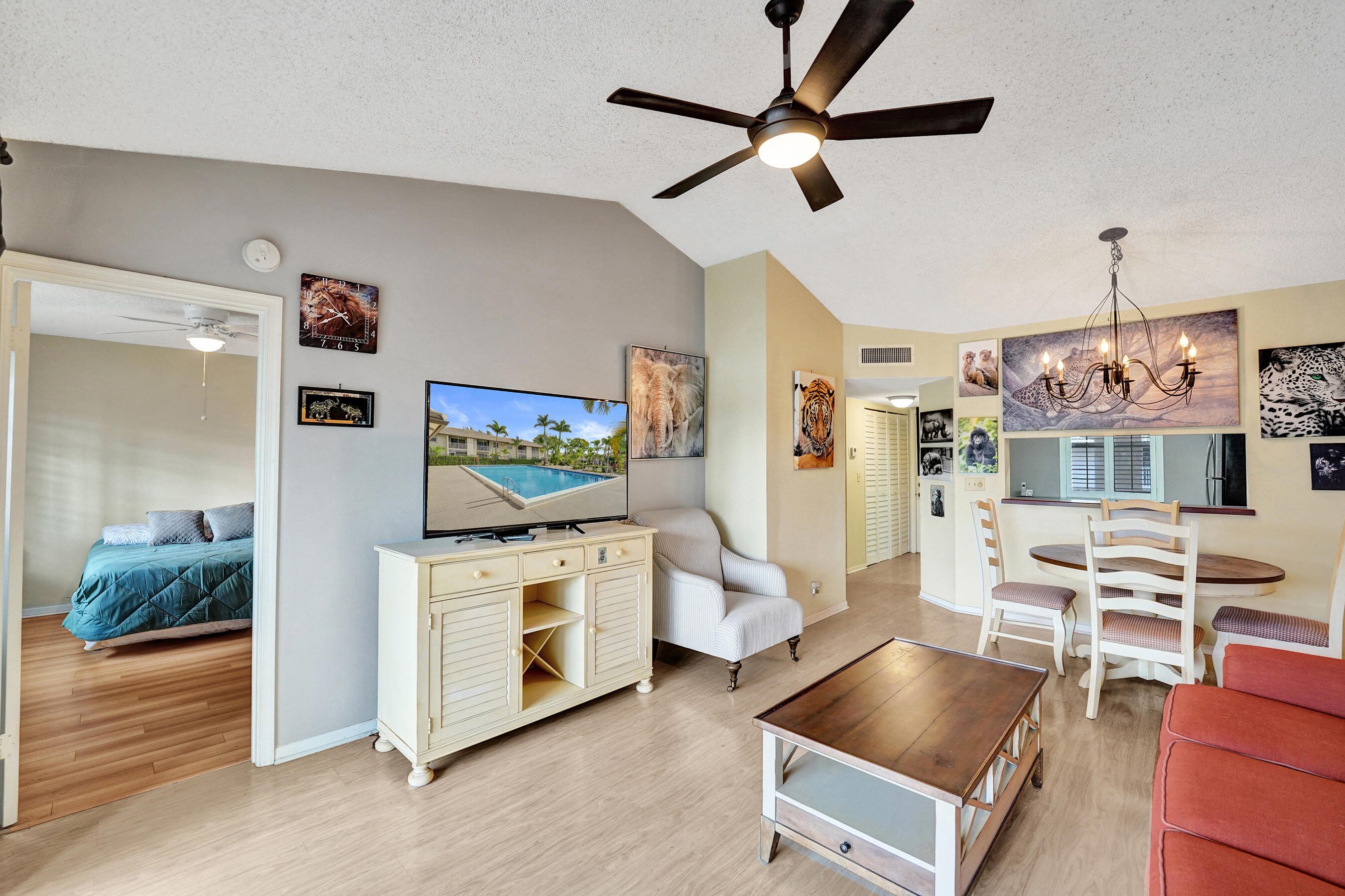 VIEWPOINTE CONDO - Residential