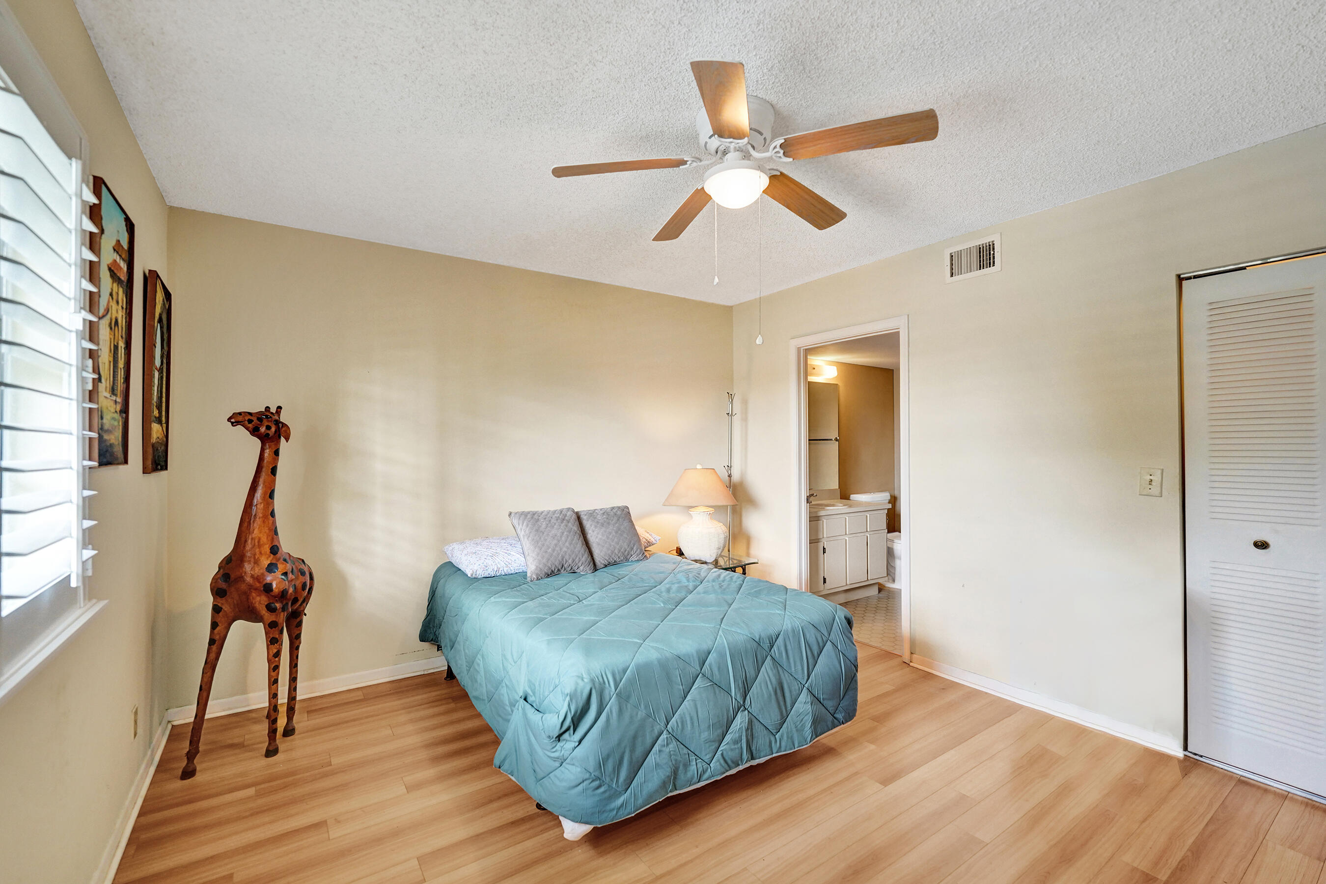 VIEWPOINTE CONDO - Residential