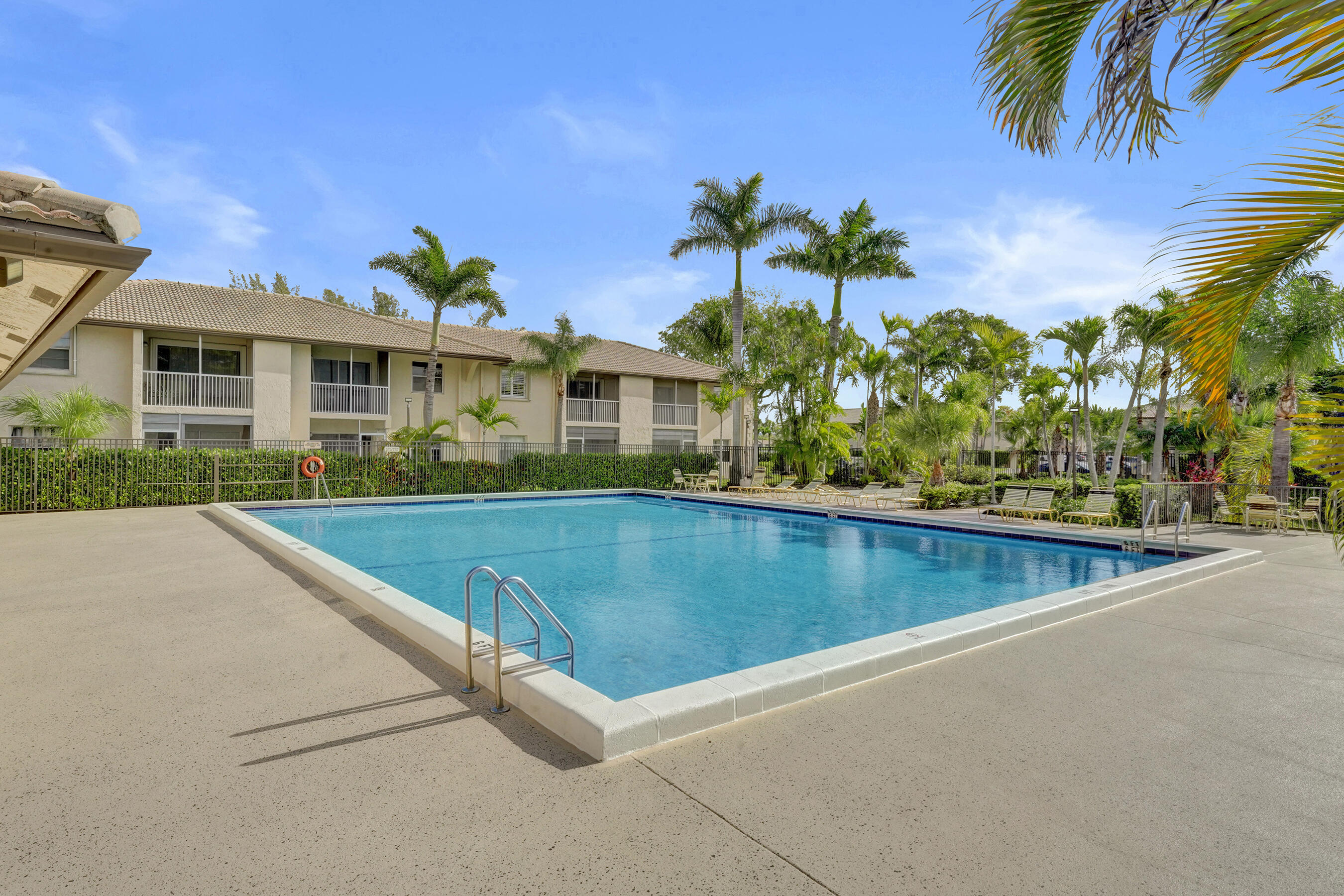 VIEWPOINTE CONDO - Residential