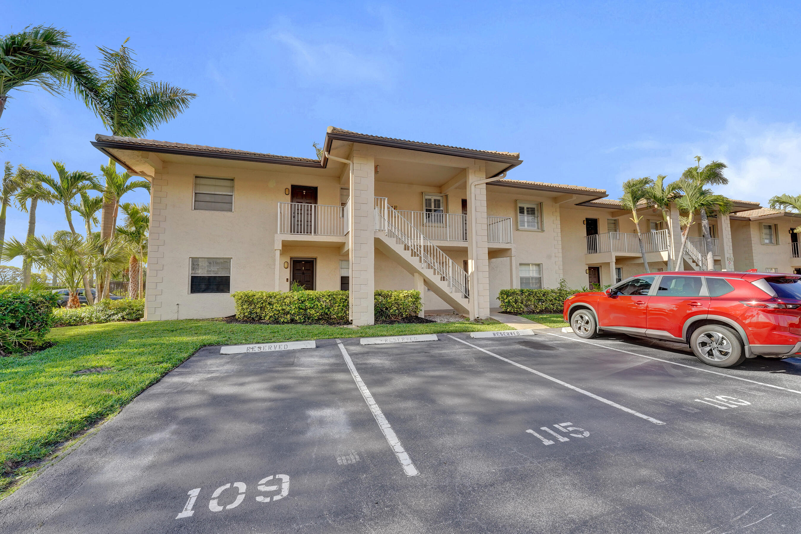 VIEWPOINTE CONDO - Residential