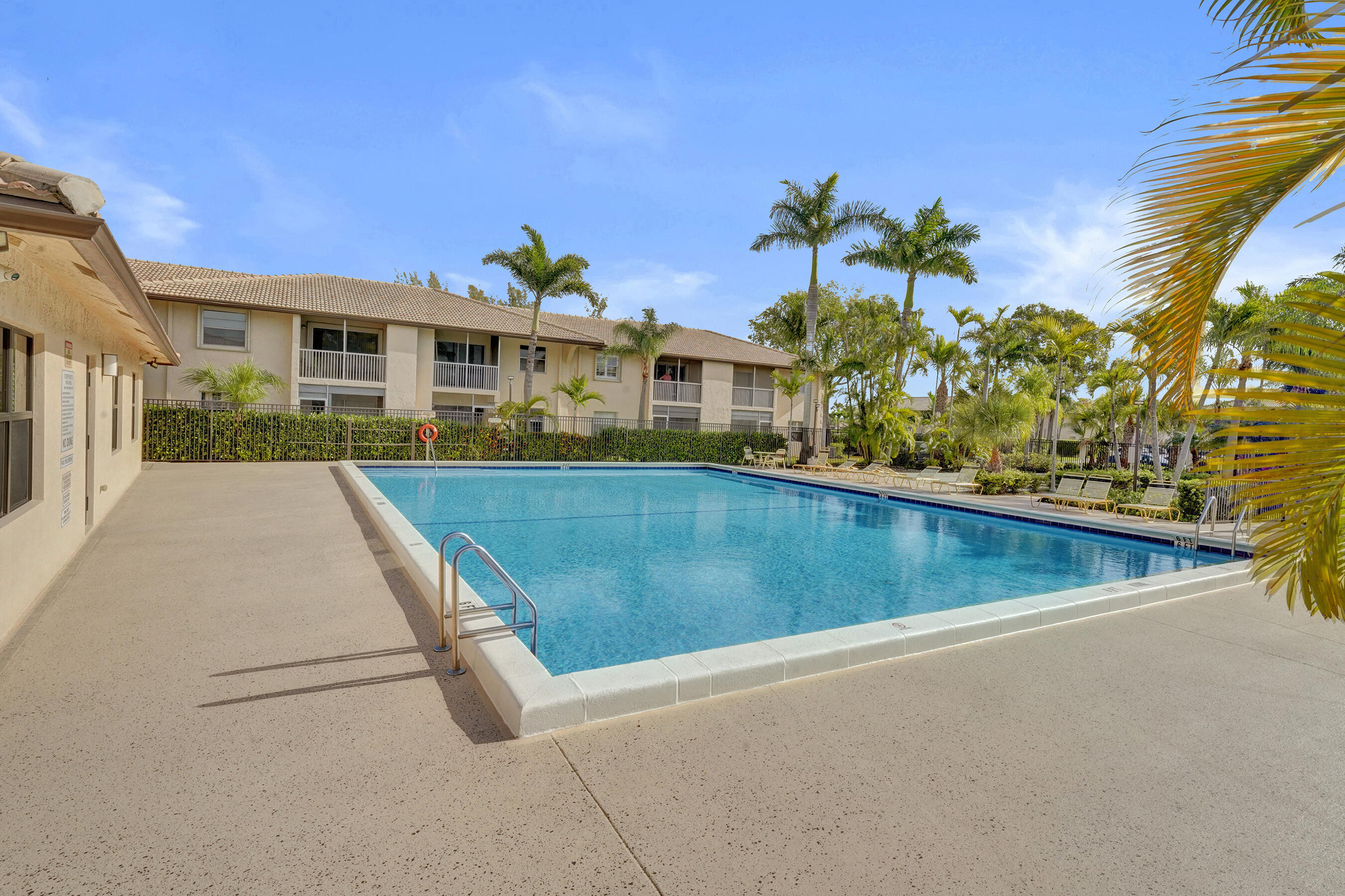 VIEWPOINTE CONDO - Residential