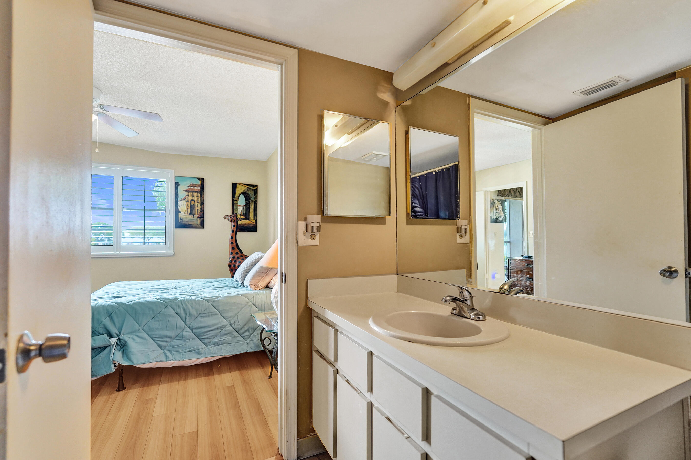 VIEWPOINTE CONDO - Residential