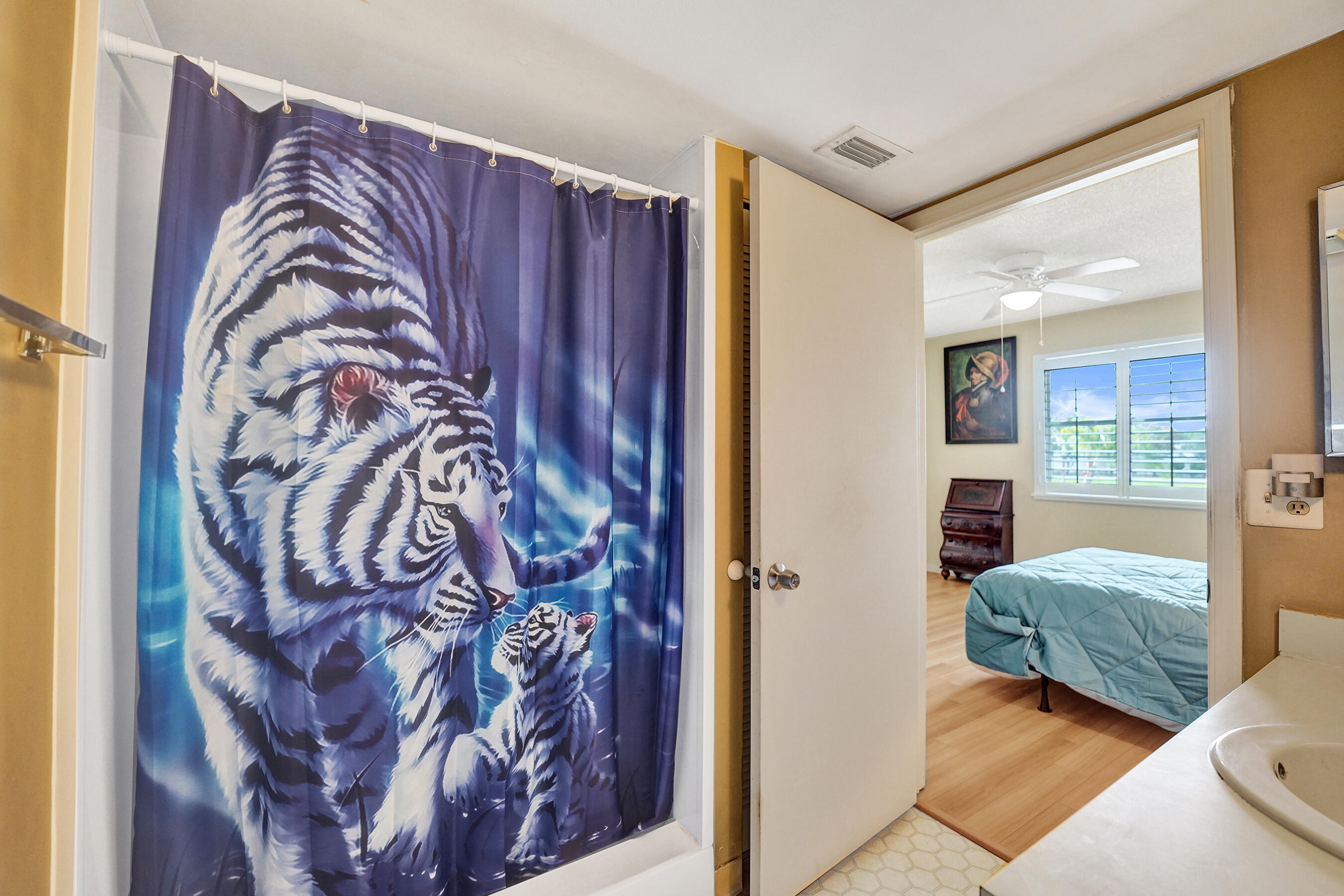VIEWPOINTE CONDO - Residential
