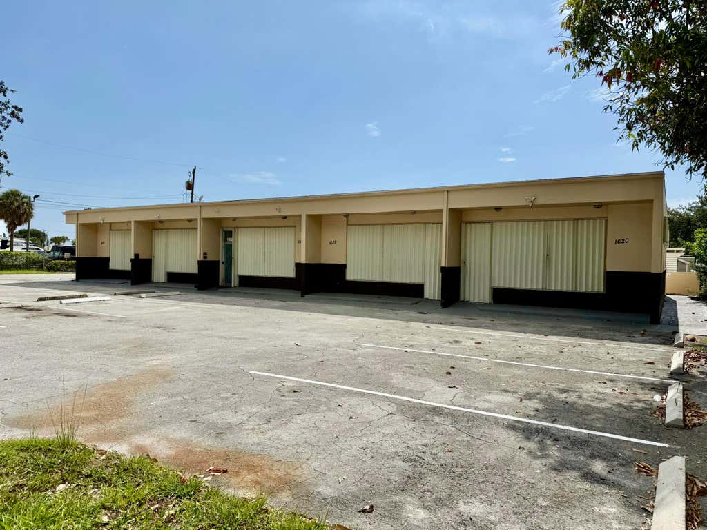 Photo of 1620 Avenue E, West Palm Beach, FL (MLS # B26045046)