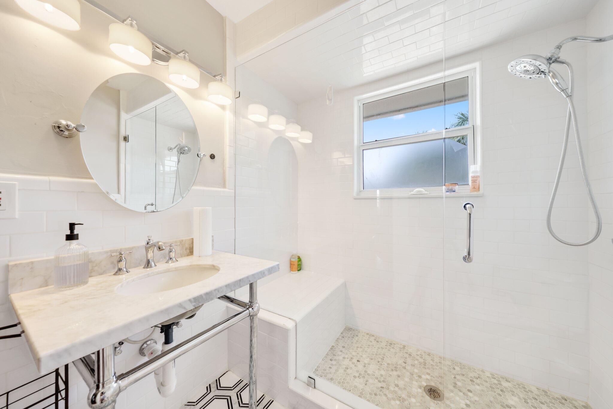 THE COVE - Residential