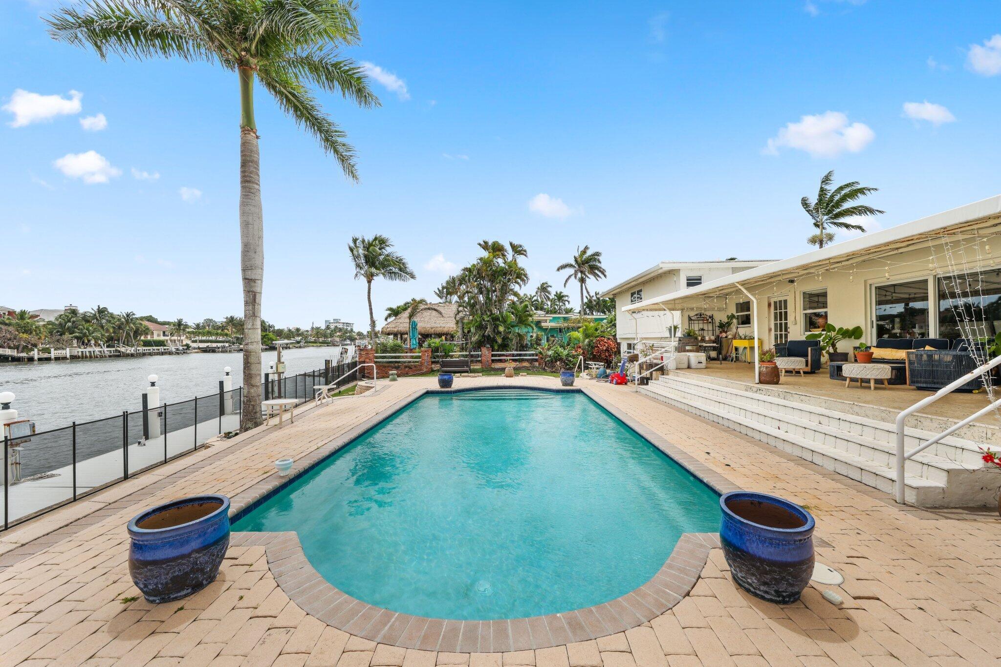 THE COVE - Residential