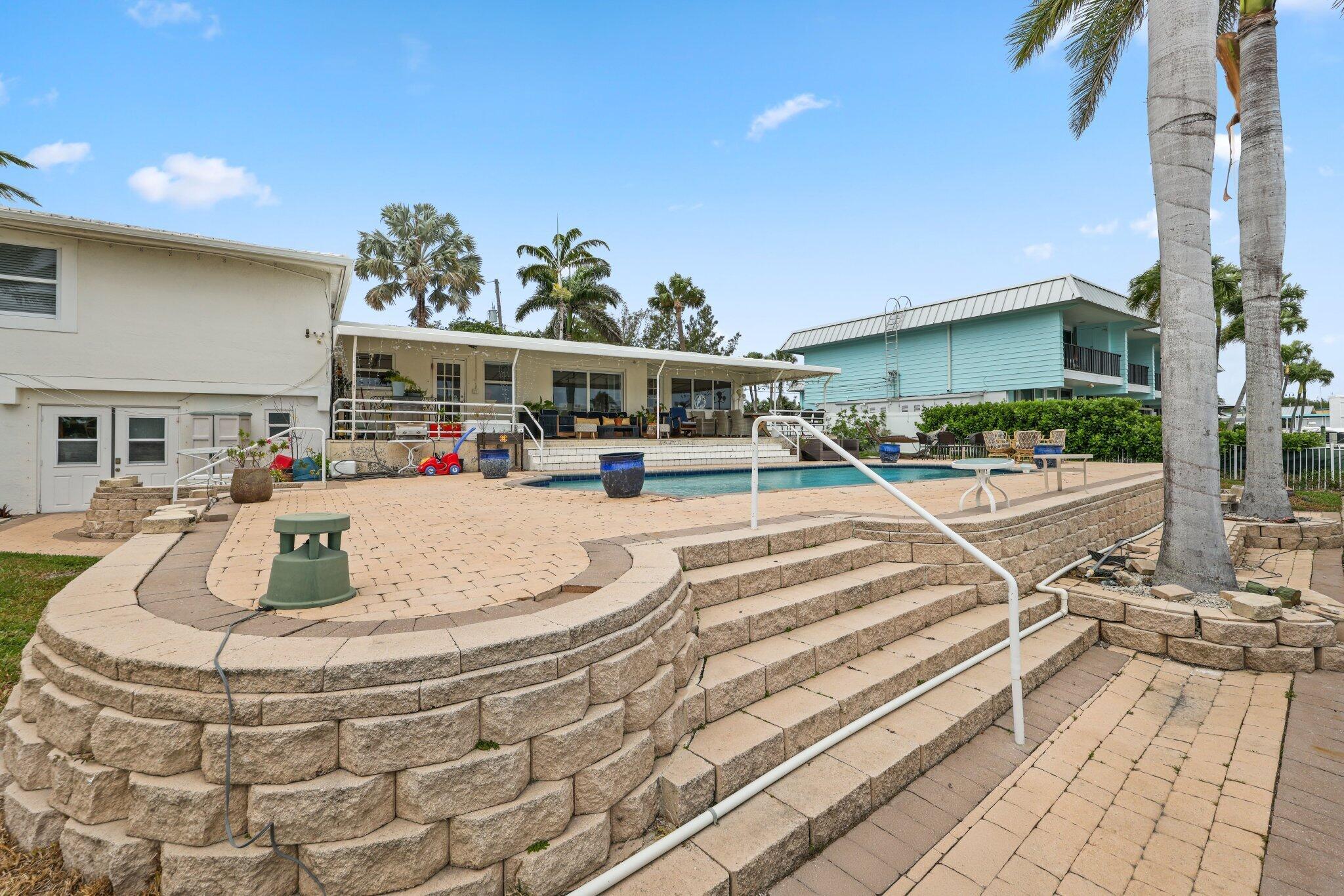 THE COVE - Residential