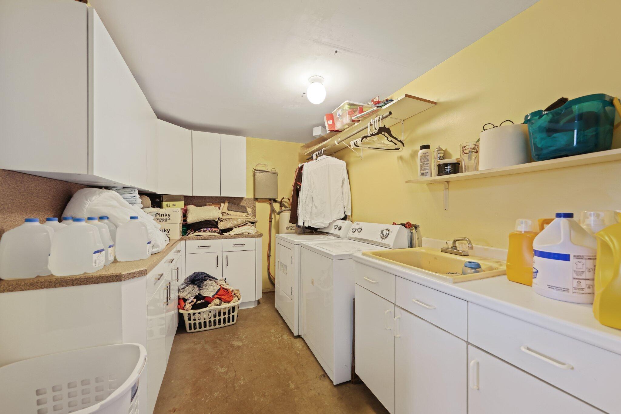 THE COVE - Residential