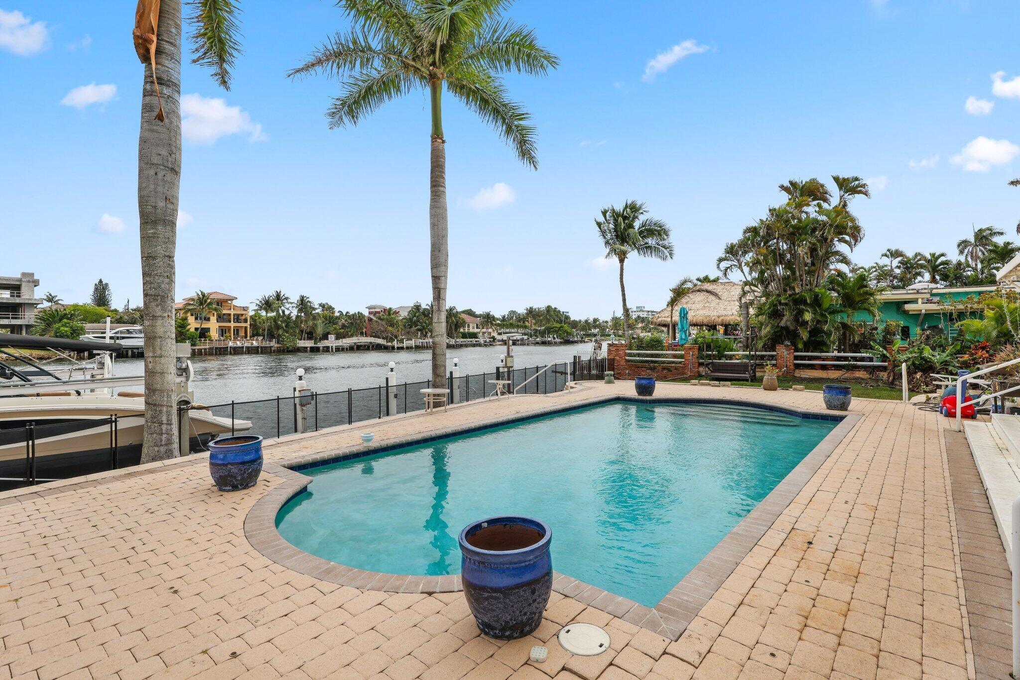 THE COVE - Residential