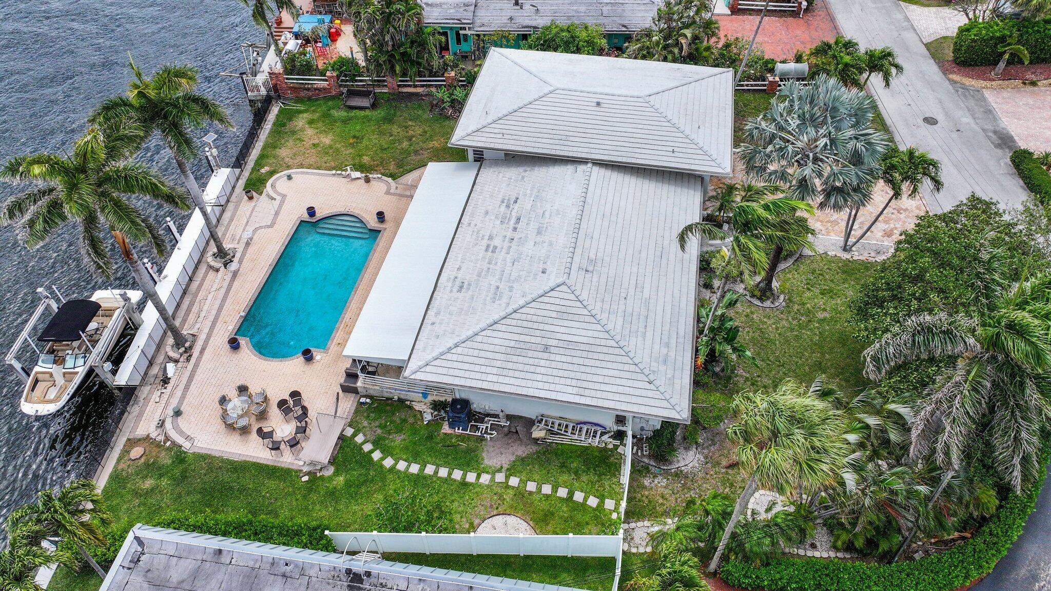 THE COVE - Residential