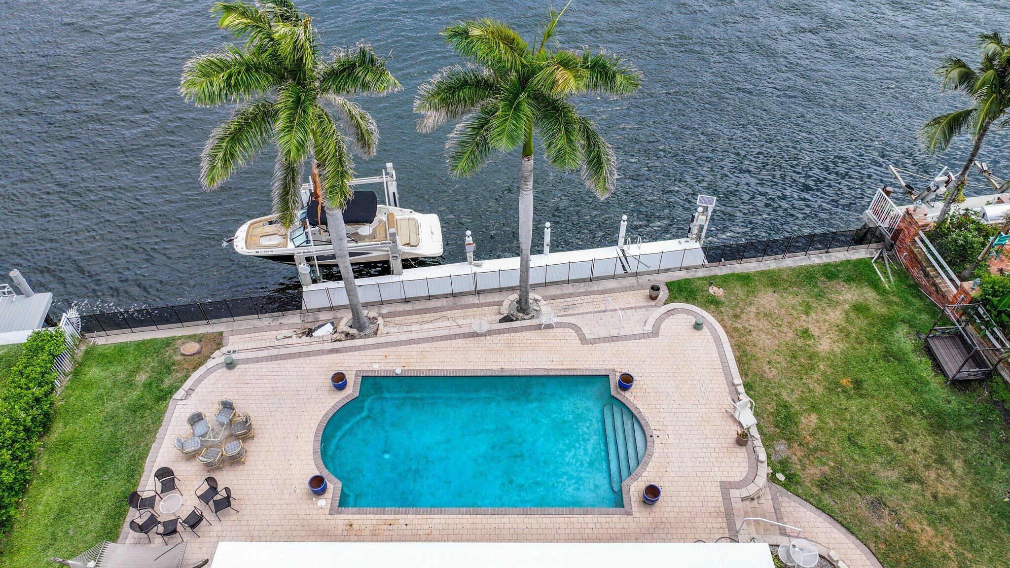 THE COVE - Residential