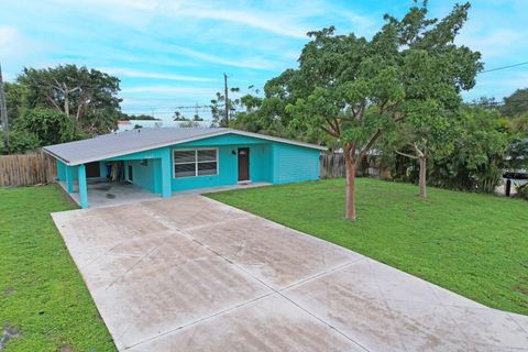 Property photo of 8151 Se Evergreen Street, Hobe Sound, FL 33455