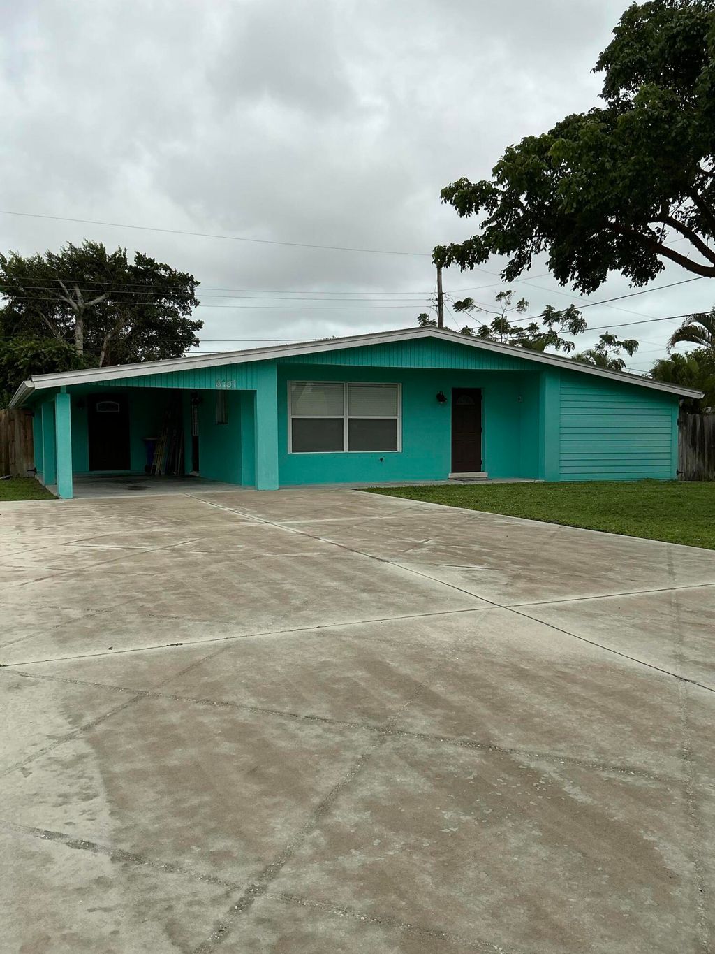 Photo of 8151 SE Evergreen Street, Hobe Sound, FL 33455 (MLS # R11163830)