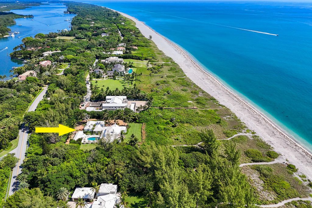 Photo of 485 S Beach Road, Jupiter Island, FL 33455 (MLS # R11150481)