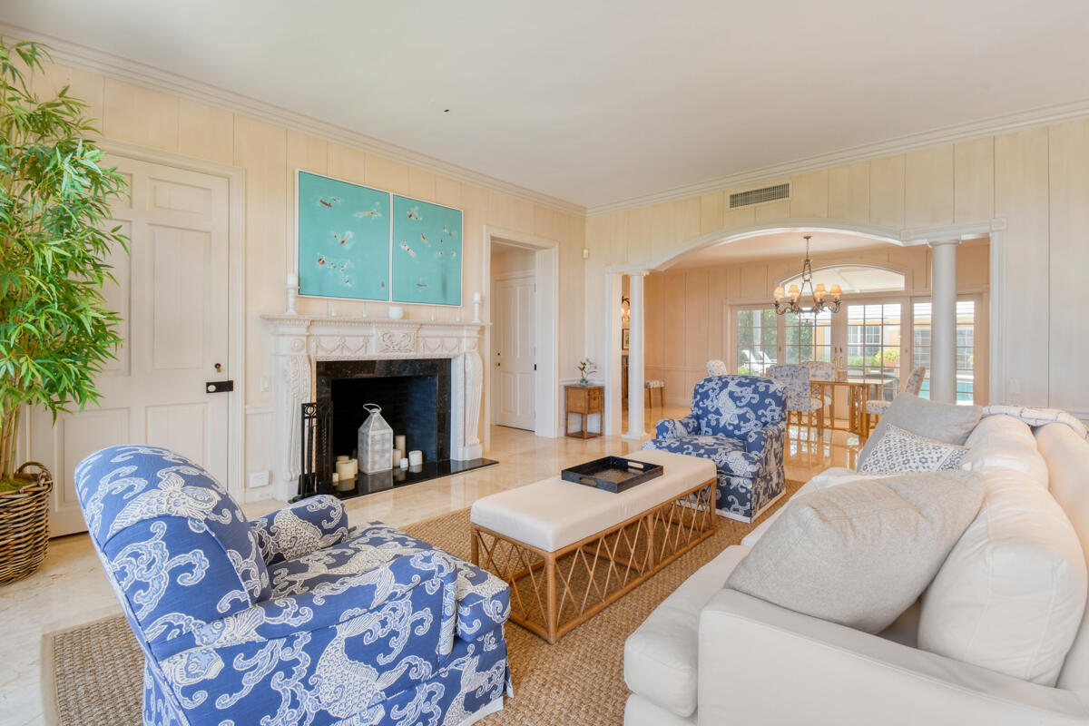 SEVEN OAKS ISLAND - Residential