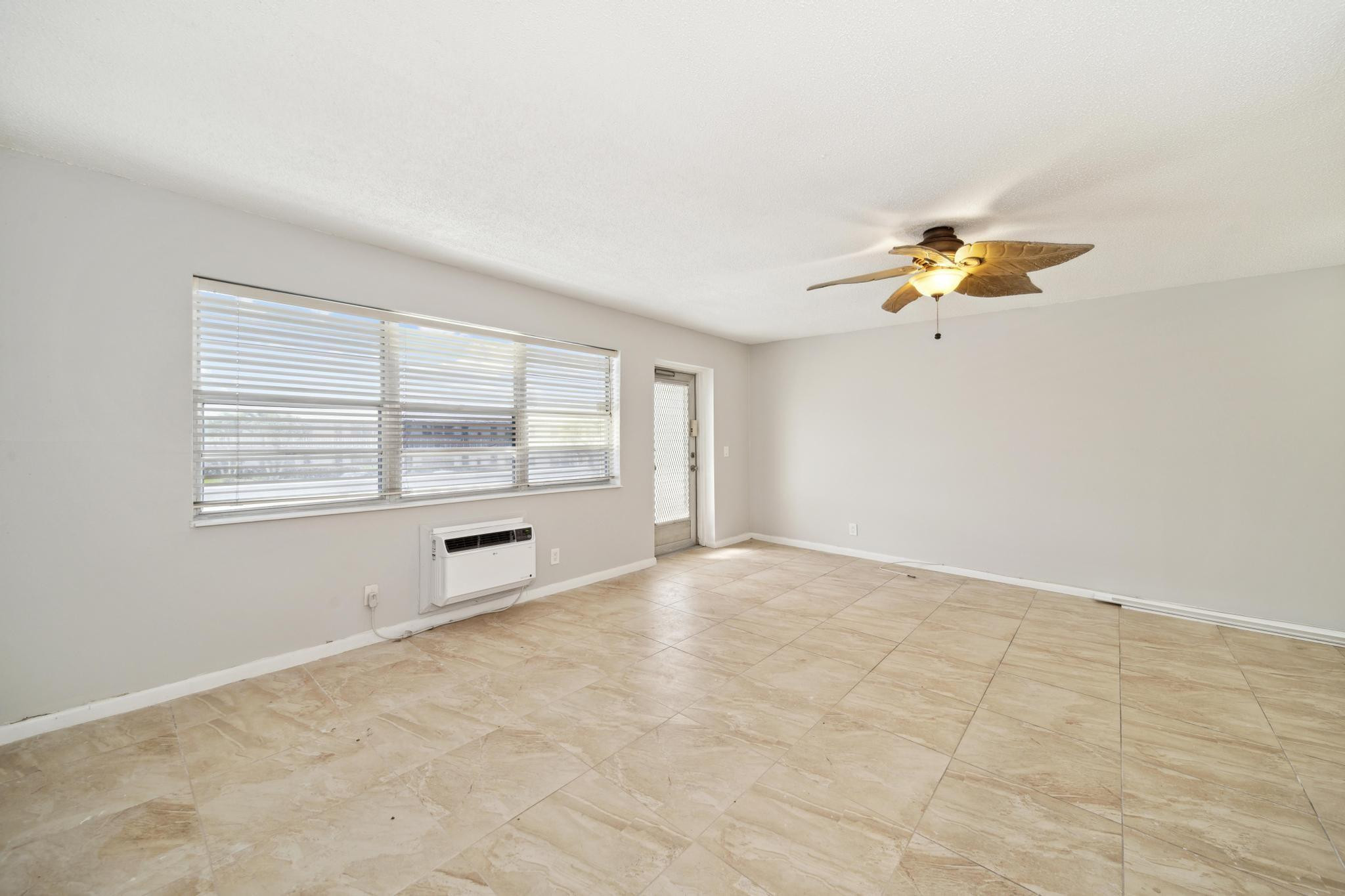 114 Northampton F 114