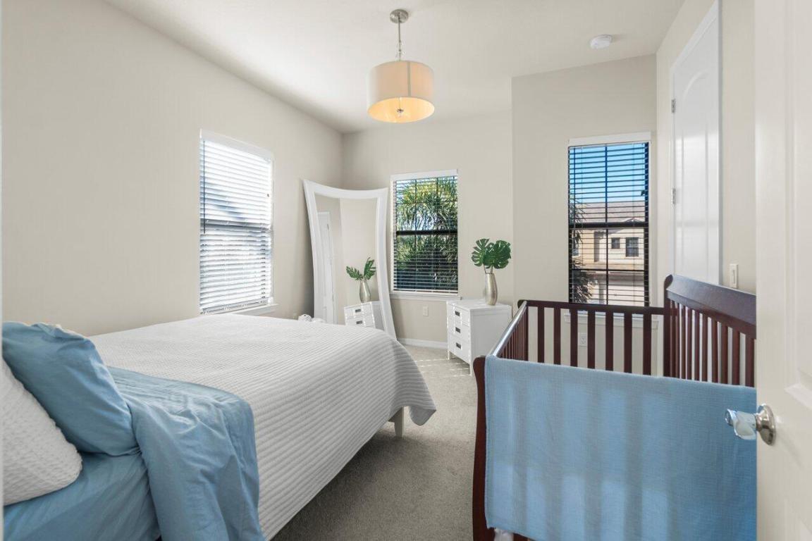 FIELDS AT GULFSTREAM POLO - Residential Lease