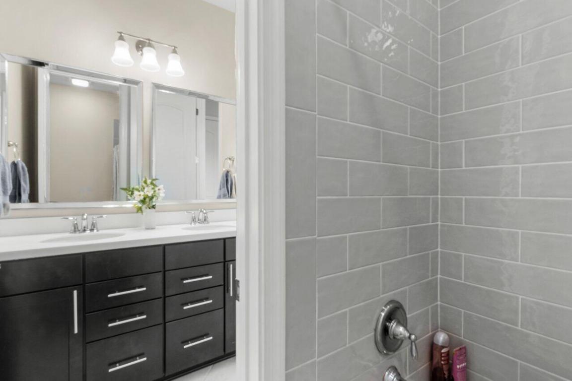 FIELDS AT GULFSTREAM POLO - Residential Lease