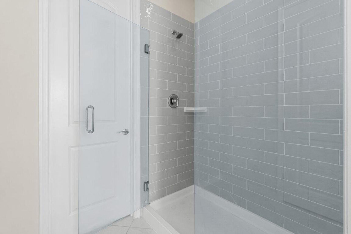 FIELDS AT GULFSTREAM POLO - Residential Lease