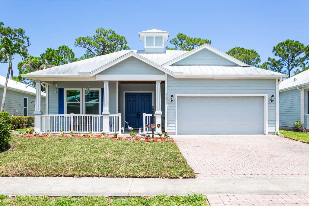 Photo of 532 NE Canoe Park Circle, Port Saint Lucie, FL 34983 (MLS # B26063980)