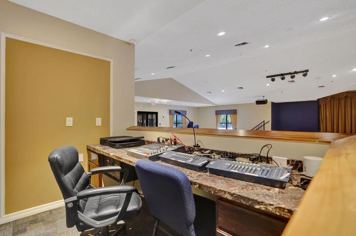 ABERDEEN 22 - Residential