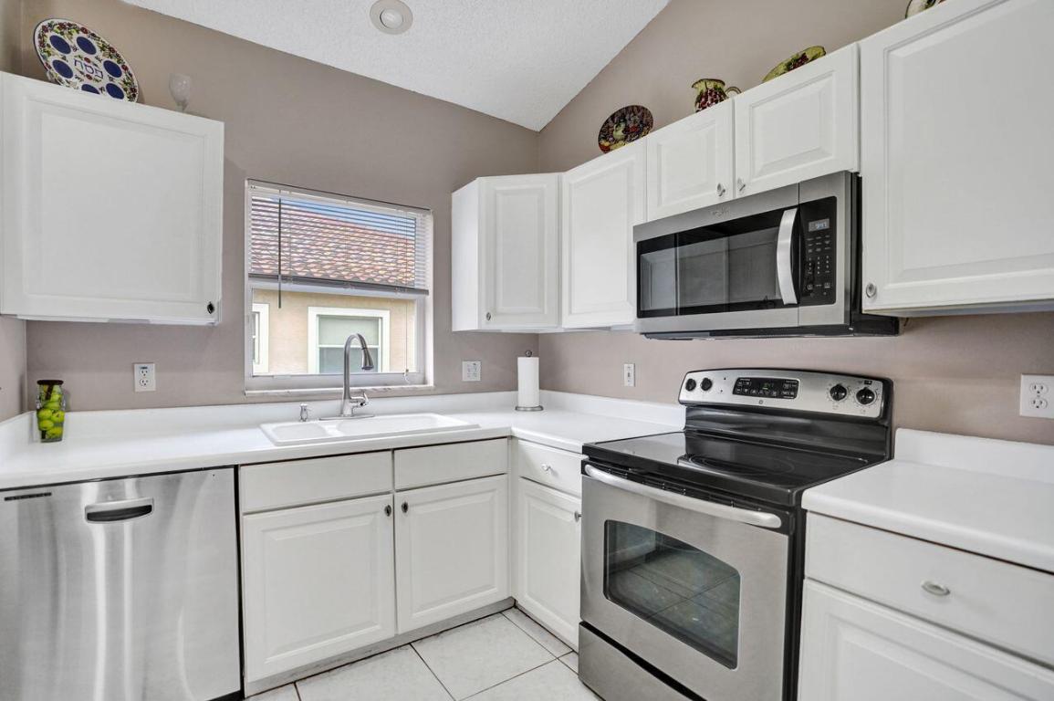 ABERDEEN 22 - Residential