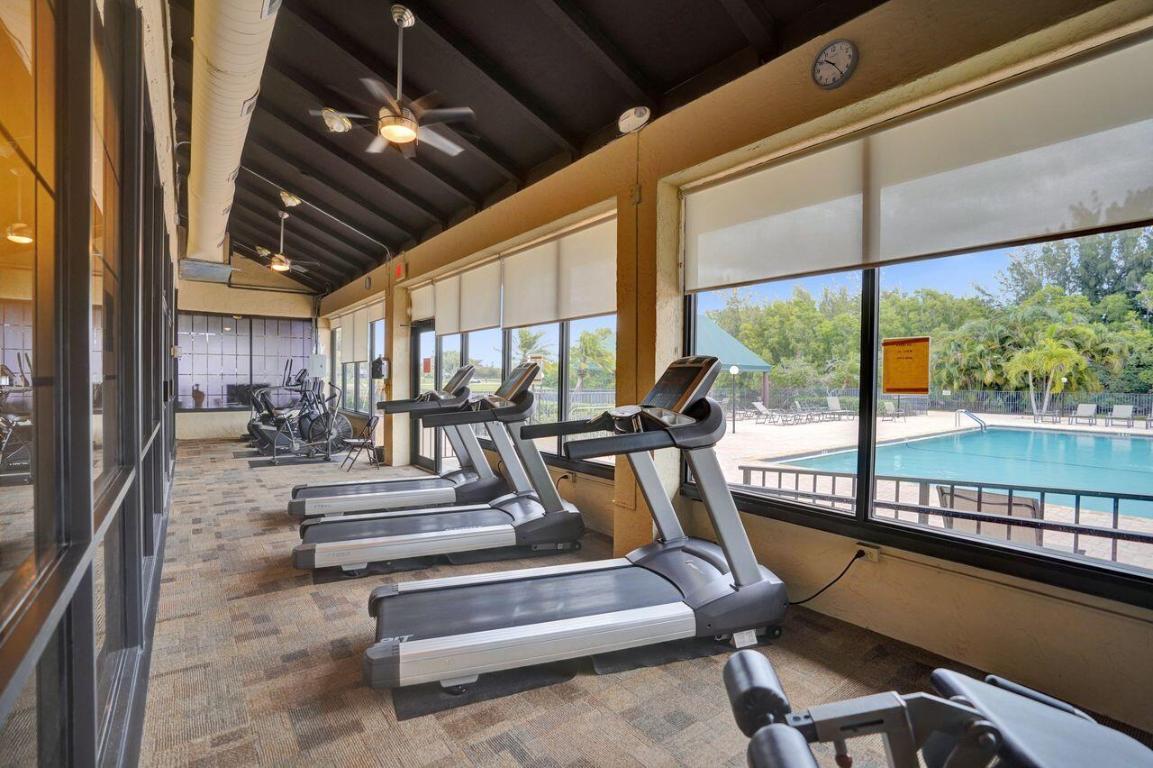 ABERDEEN 22 - Residential